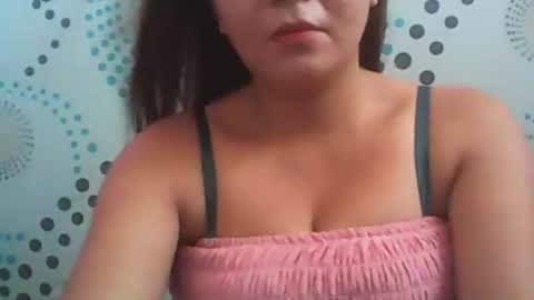 Snapshot of madeline263 chatting on December 14, 6:41 am madeline263 online show from December 14, 6:41 am