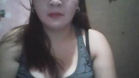 Snapshot of madeline263 chatting on February 18, 6:31 am madeline263 online show from February 18, 6:31 am