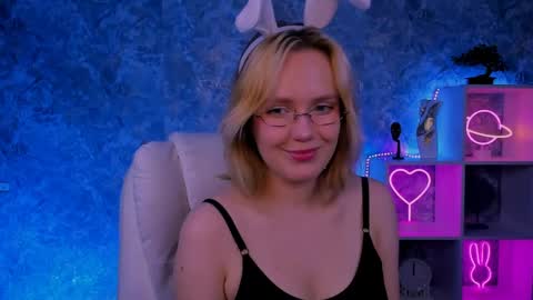 Madeline online show from April 2, 8:39 pm