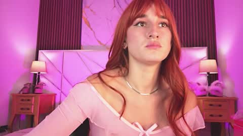 Snapshot of madeline_sweet_ chatting on March 2, 5:08 am Madeline online show from March 2, 5:08 am