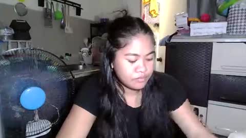 Snapshot of madelline2001 chatting on April 2, 4:04 pm madelline2001 online show from April 2, 4:04 pm