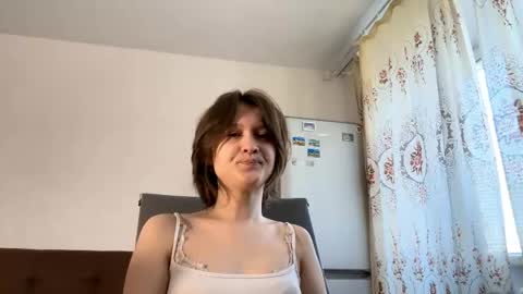 madelynsojourner online show from May 7, 3:12 am