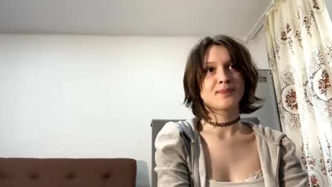 madelynsojourner online show from May 9, 3:12 am