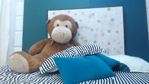 M A D I S O N online show from October 25, 5:37 am