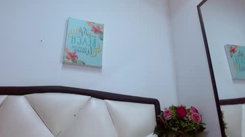 M A D I S O N online show from February 3, 2:53 am