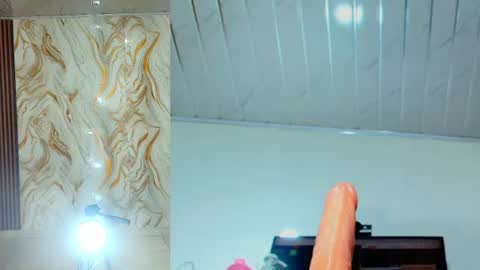 Snapshot of madison_funny chatting on July 11, 6:43 pm madison_funny online show from July 11, 6:43 pm