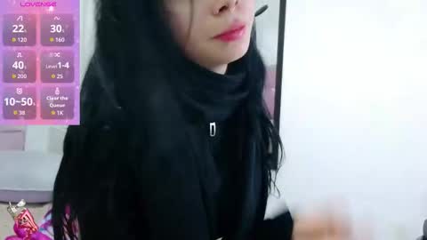 Snapshot of madison_oli chatting on October 2, 3:02 am madison_oli online show from October 2, 3:02 am