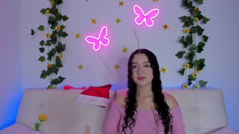 Snapshot of madison_pettis1 chatting on December 31, 5:00 am Madison online show from December 31, 5:00 am