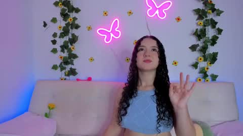 Snapshot of madison_pettis1 chatting on February 22, 4:40 am Madison online show from February 22, 4:40 am