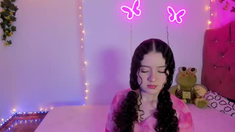 Snapshot of madison_pettis1 chatting on September 9, 2:22 am Madison online show from September 9, 2:22 am