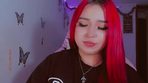 Snapshot of madison_x17 chatting on February 14, 1:46 am madso x17 online show from February 14, 1:46 am