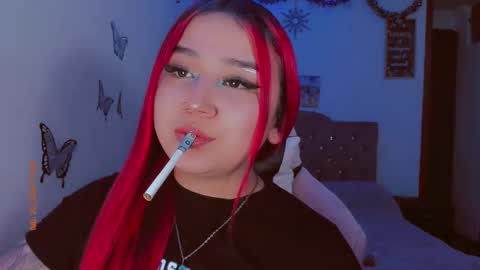 Snapshot of madison_x17 chatting on February 21, 12:44 am madso x17 online show from February 21, 12:44 am