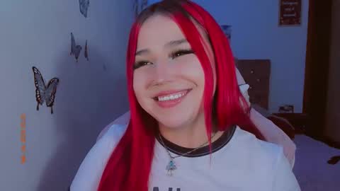 Snapshot of madison_x17 chatting on February 25, 1:26 am madso x17 online show from February 25, 1:26 am