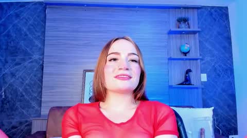 Snapshot of madisonanngel chatting on October 6, 8:39 pm Madison Angel online show from October 6, 8:39 pm