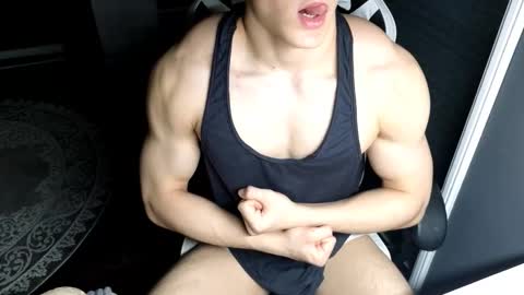 madisonboy2 online show from March 3, 10:37 pm