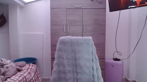 Madison Cambel online show from April 24, 5:04 pm