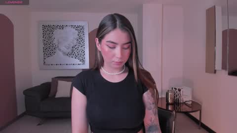 Maddi Collins online show from October 14, 8:42 pm