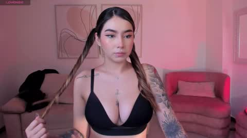 Maddi Collins online show from November 22, 12:15 pm