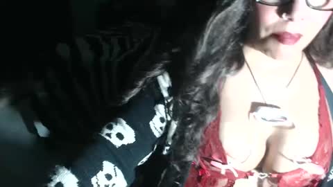 Snapshot of madisonjayde77 chatting on December 3, 2:25 am MadisonJayde online show from December 3, 2:25 am