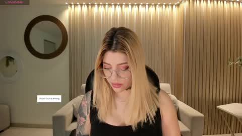 Madison Kane online show from April 23, 11:20 am
