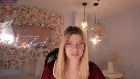 Madison Kane online show from May 8, 11:04 am