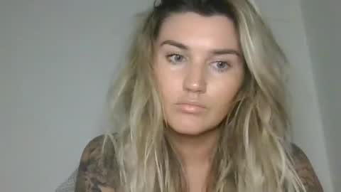 madisonlubbe2 online show from July 15, 2:28 am