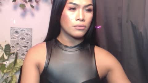 MADISONWILL online show from March 27, 9:21 am