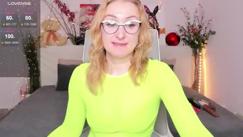 Madisson online show from November 17, 1:11 am