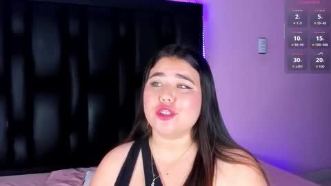 madissonlee__ online show from September 21, 5:14 pm