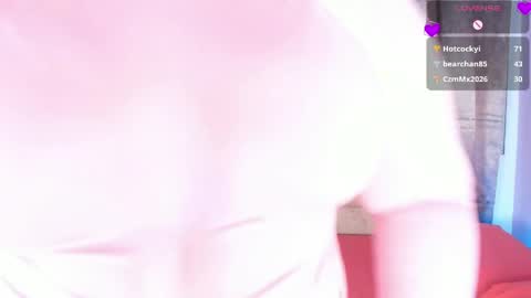 madissonlee__ online show from May 5, 10:40 pm
