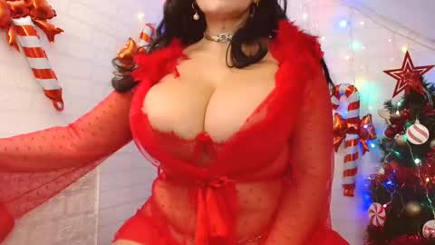 Snapshot of madlyn_dee chatting on December 20, 10:11 pm Leena online show from December 20, 10:11 pm