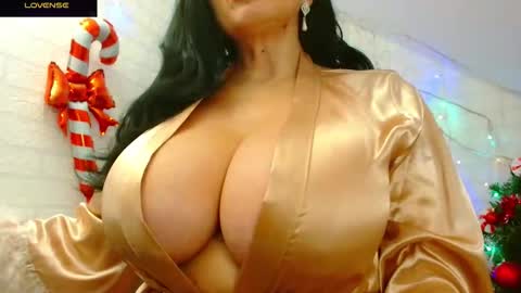 Leena online show from December 15, 6:56 pm