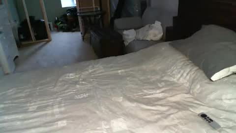 Guigui online show from April 3, 9:13 pm