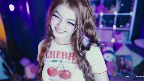 Alice online show from May 6, 3:17 pm