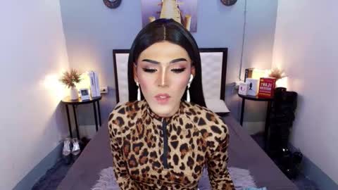 Wil online show from October 2, 12:50 am