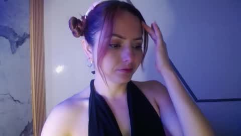 Snapshot of mady0619_ch chatting on September 11, 10:37 am Mady online show from September 11, 10:37 am