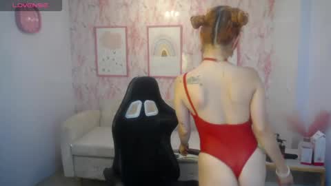 Snapshot of mady0619_ch chatting on April 29, 5:30 pm Mady online show from April 29, 5:30 pm
