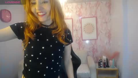 Snapshot of mady0619_ch chatting on April 30, 12:44 pm Mady online show from April 30, 12:44 pm