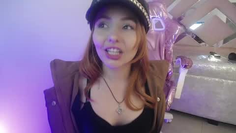 Snapshot of mady0619_ch chatting on May 12, 12:57 pm Mady online show from May 12, 12:57 pm