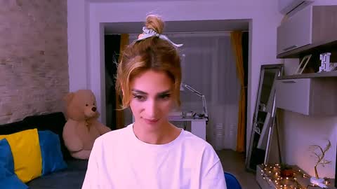 Snapshot of madyeroberts chatting on January 20, 10:48 pm Madye Roberts online show from January 20, 10:48 pm