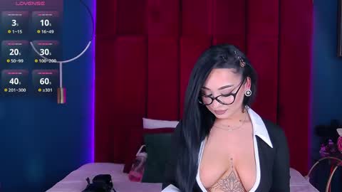 MadyLuxx online show from April 24, 6:32 pm
