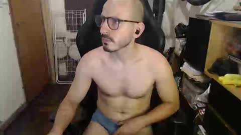 Snapshot of madziula chatting on January 6, 6:06 am Peter online show from January 6, 6:06 am