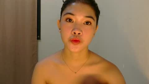 mae_luna online show from June 22, 12:02 am