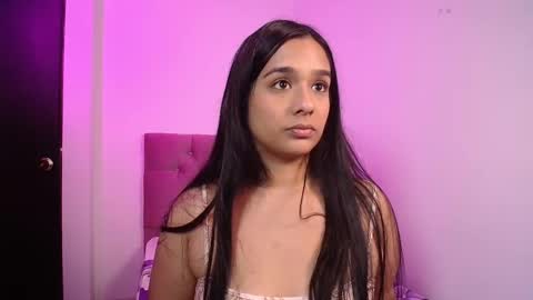 mae and nathan online show from November 25, 5:46 pm