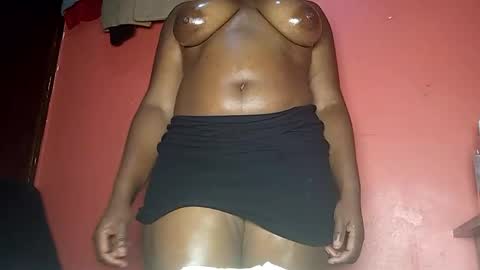 Snapshot of maepot chatting on October 15, 12:55 am PENDO AND VIV online show from October 15, 12:55 am