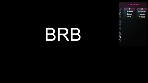 Snapshot of maevee chatting on December 14, 9:58 am Maevee online show from December 14, 9:58 am