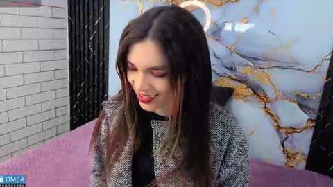 Snapshot of maevekuro chatting on January 14, 3:23 am maevekuro online show from January 14, 3:23 am