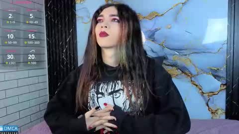 Snapshot of maevekuro chatting on January 15, 3:11 am maevekuro online show from January 15, 3:11 am