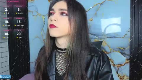 Snapshot of maevekuro chatting on January 17, 3:22 am maevekuro online show from January 17, 3:22 am