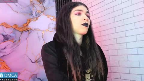 maevekuro online show from May 14, 3:24 am